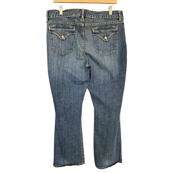 GAP Women's Denim Mid-wash Curvy Flare Jeans Size 16 Back Pockets - Picture 3 of 5